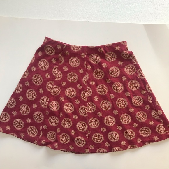 Forever 21 Dresses & Skirts - Mid-Length Maroon Skirt With Gold Design S